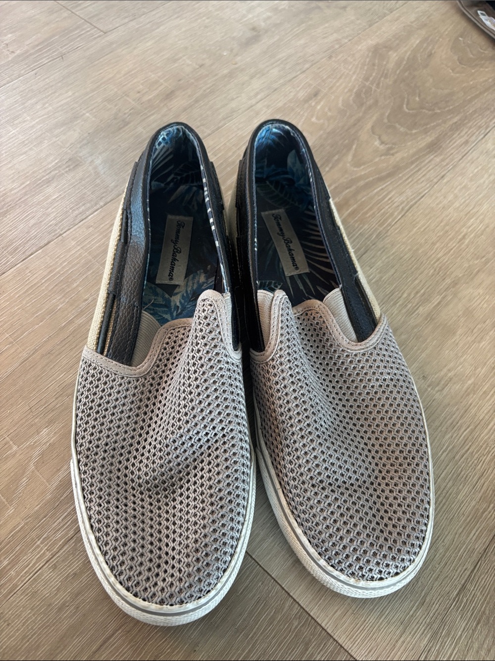 Tommy Bahama Men’s Taupe Mesh Slip-On Loafers